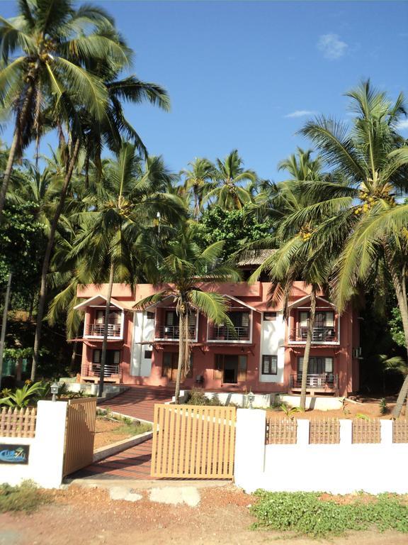 Club 7 Beach Resort Kannur Room photo